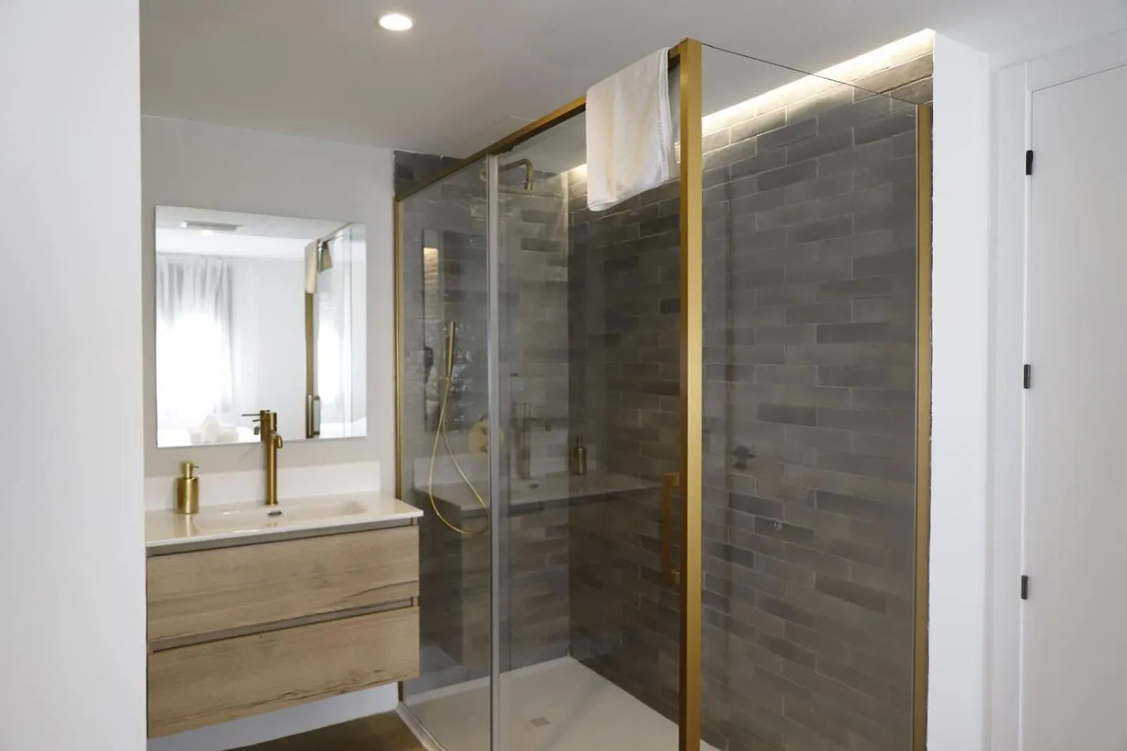 Medina Homes Deanes Cordoba Apartment